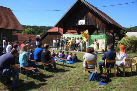 SPREJEM PRVOŠOLČKOV UNEC 12 FOTO LJUBO VUKELIČ
